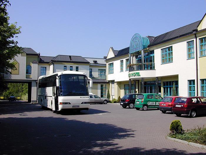 Green Hotel Komorniki  Exterior photo